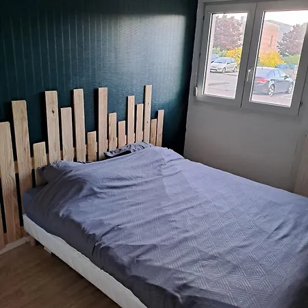 Proche Gare Et Circuit 24h Apartamento *